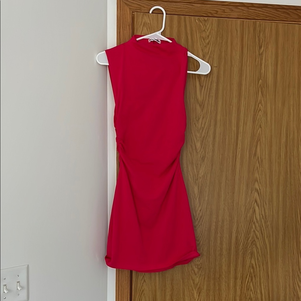 Elegant Red Sleeveless Dress